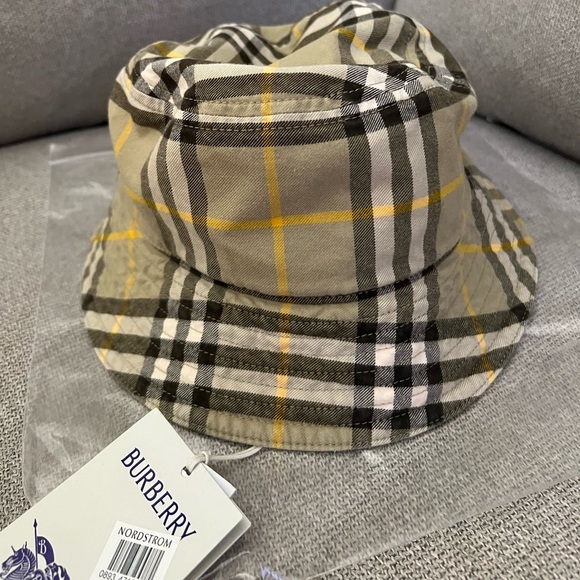 NEW Burberry Archive Classic Neutral Check Print Cotton Bucket Hat in Hunter - Picture 3 of 12